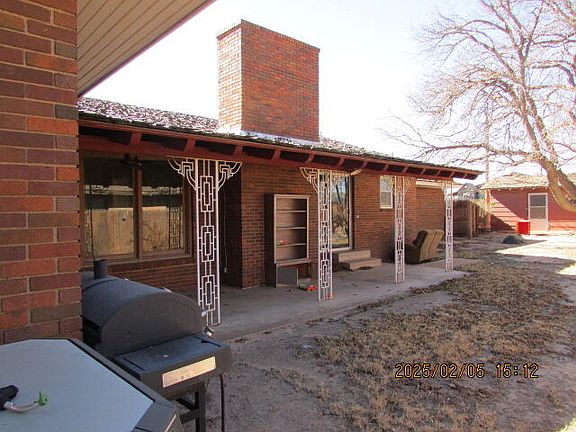 5th image of 608 W Avenue J