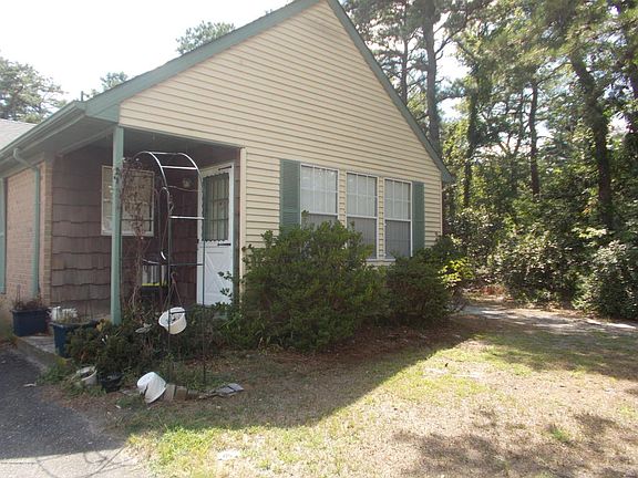 4th image of 10C Maplewood Dr #52