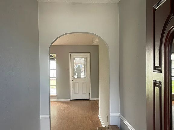 5th image of 11623 Larkdale Dr