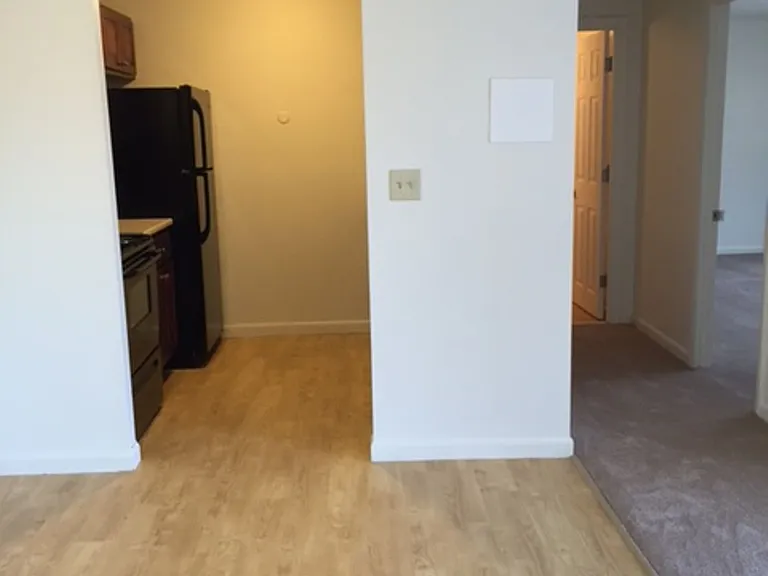 Residences at Riverside — Photo 11
