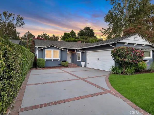 4530 Santa Lucia Dr, Woodland Hills, CA 91364