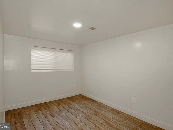 3rd image of 212 Orange St SE APT 2