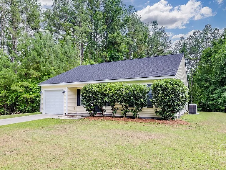 302 Shadowbrook Dr — Photo 3