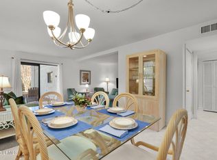 34 Forest Beach Dr APT C-4, Hilton Head Island, SC 29928