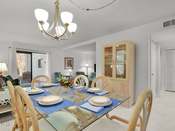 34 Forest Beach Dr APT C-4, Hilton Head Island, SC 29928