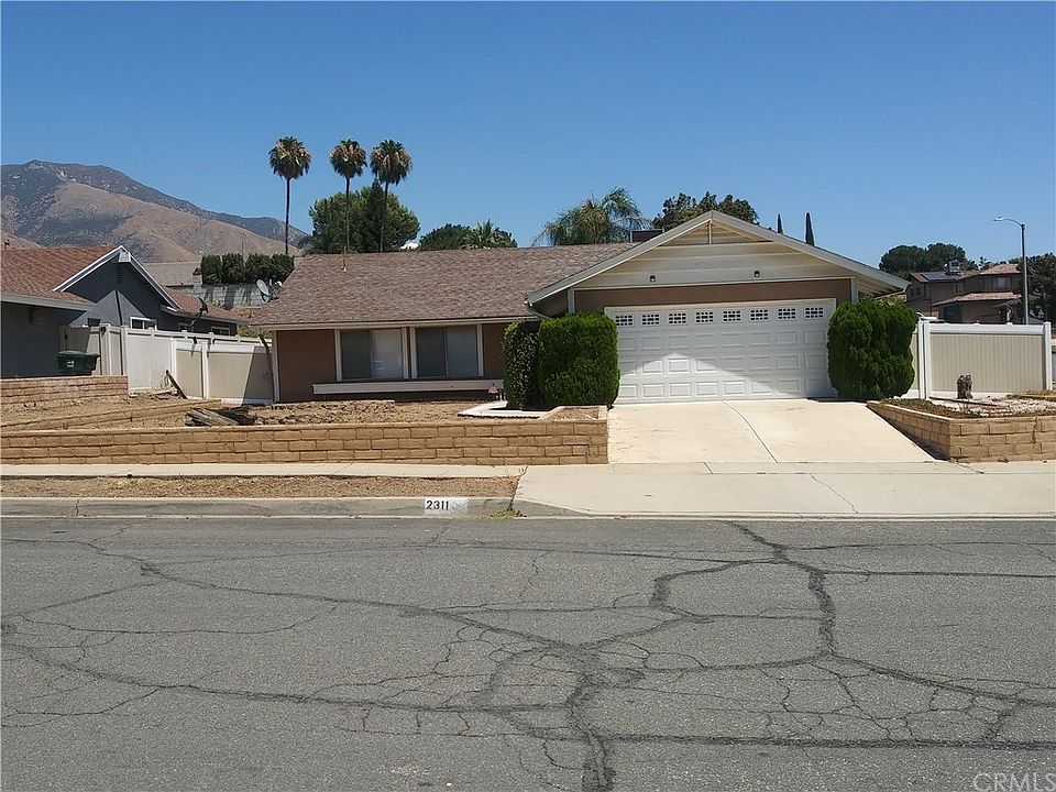 1st image of 2311 Peacock Ave