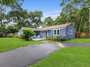 46 Homewood Dr, Hampton Bays, NY 11946