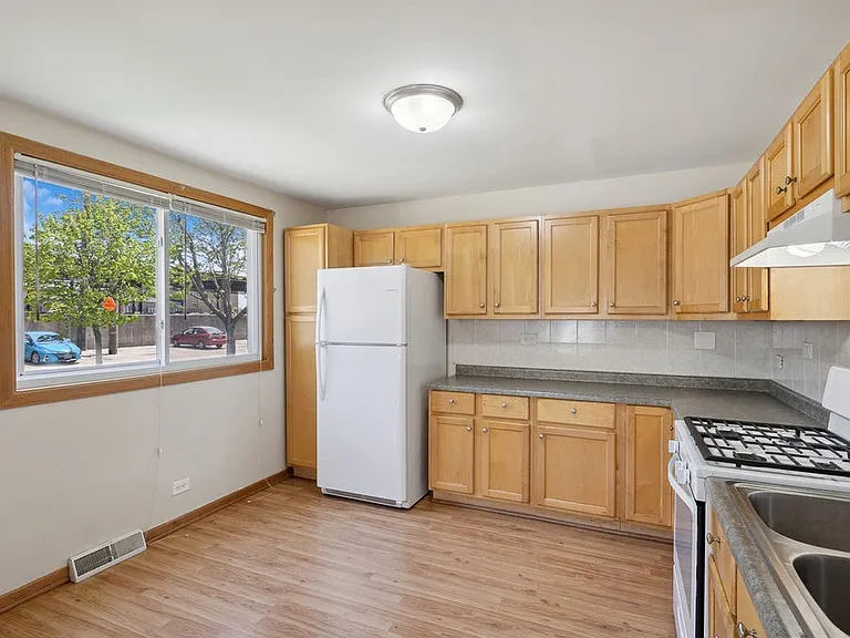 3228 Washington St — Photo 120