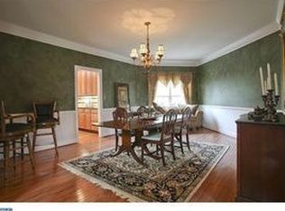 1988 Amber Dr, Newtown, PA 18940