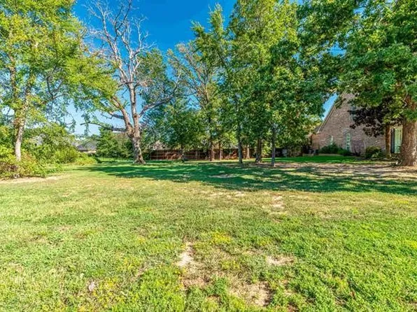 Abby Ln, Paris, TX 75462