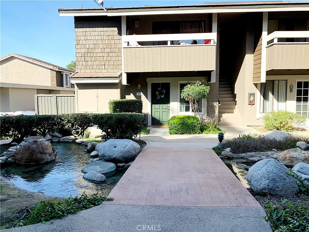 Building Photo - 55 Streamwood