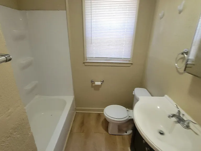 128 S Emerson Ave — Photo 5