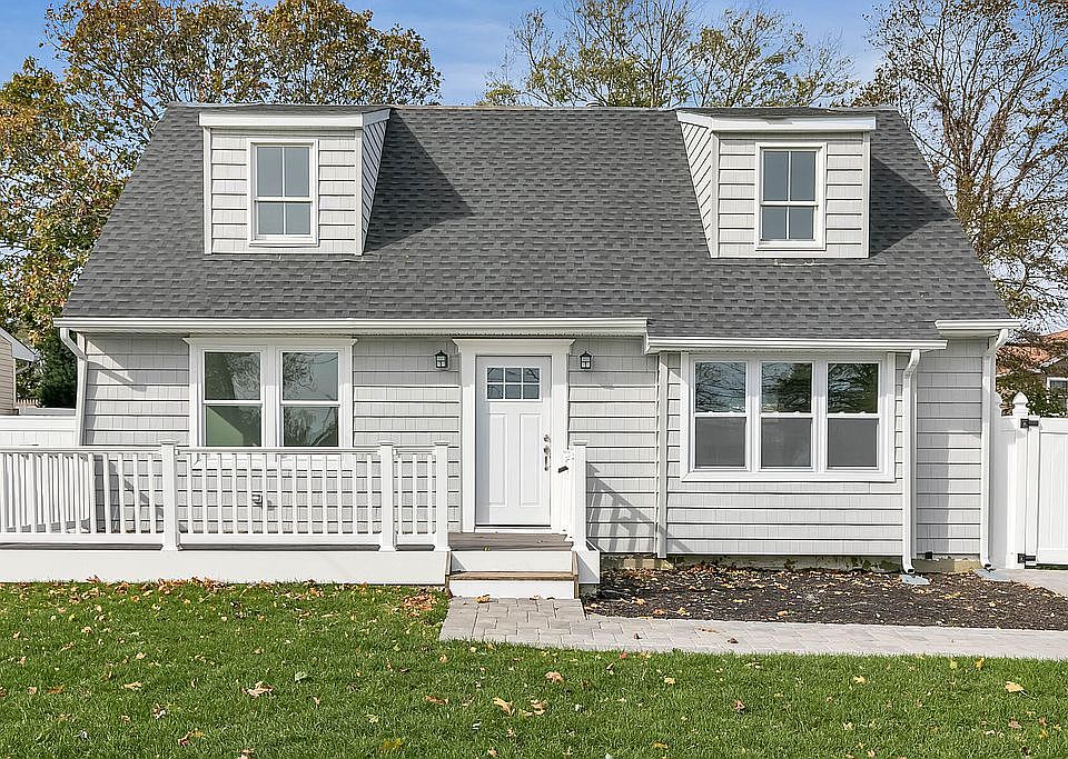 1st image of 968 Cooper Dr