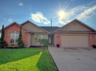 3211 Blue Grouse Dr, Columbia, MO 65202