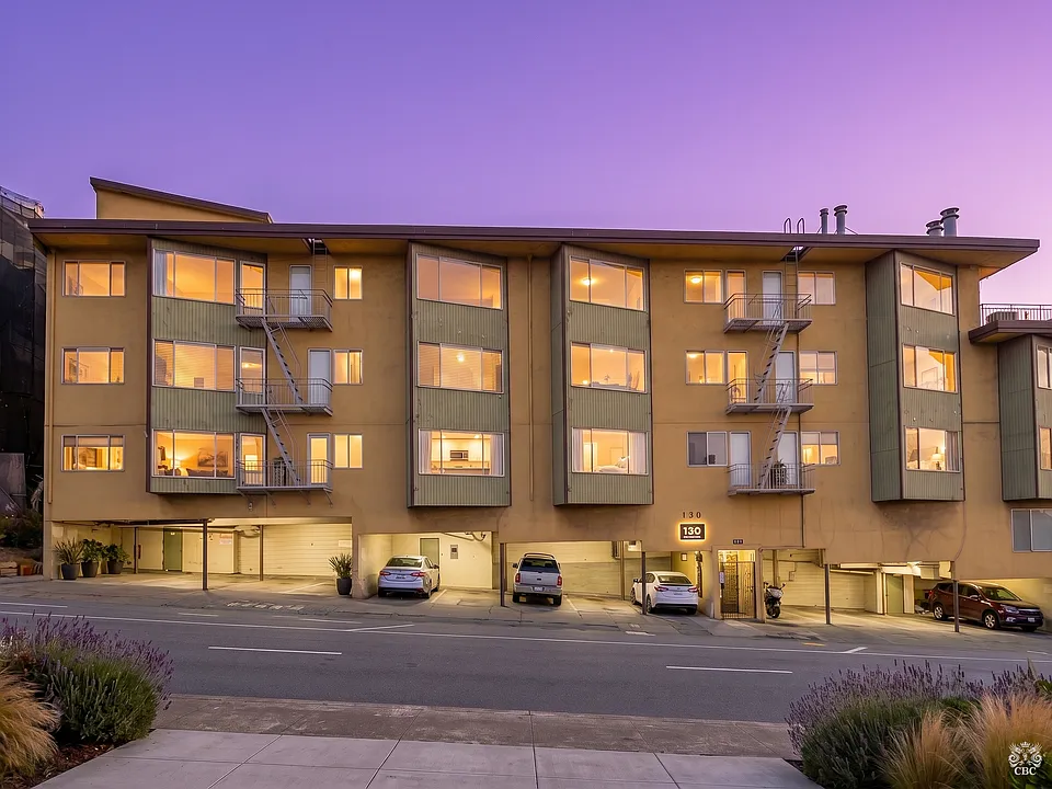 120A Portola Dr #17