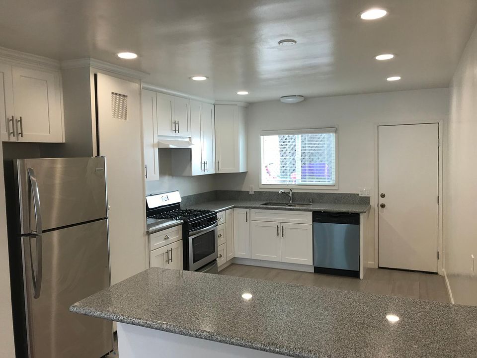 1st image of 1833 19th St APT B