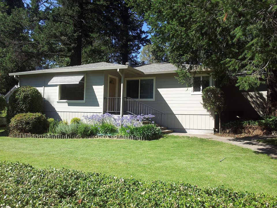 1st image of 450 Sky Oaks Dr