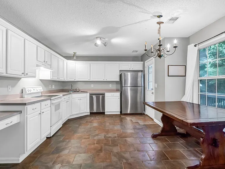 109 Gibson Forest Dr — Photo 9
