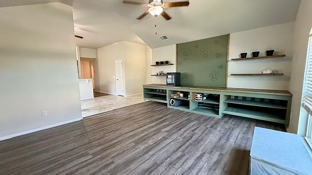 1109 Hickory Creek Dr — Photo 5