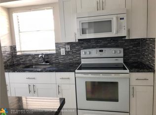 520 SW 15th St APT 202, Pompano Beach, FL 33060