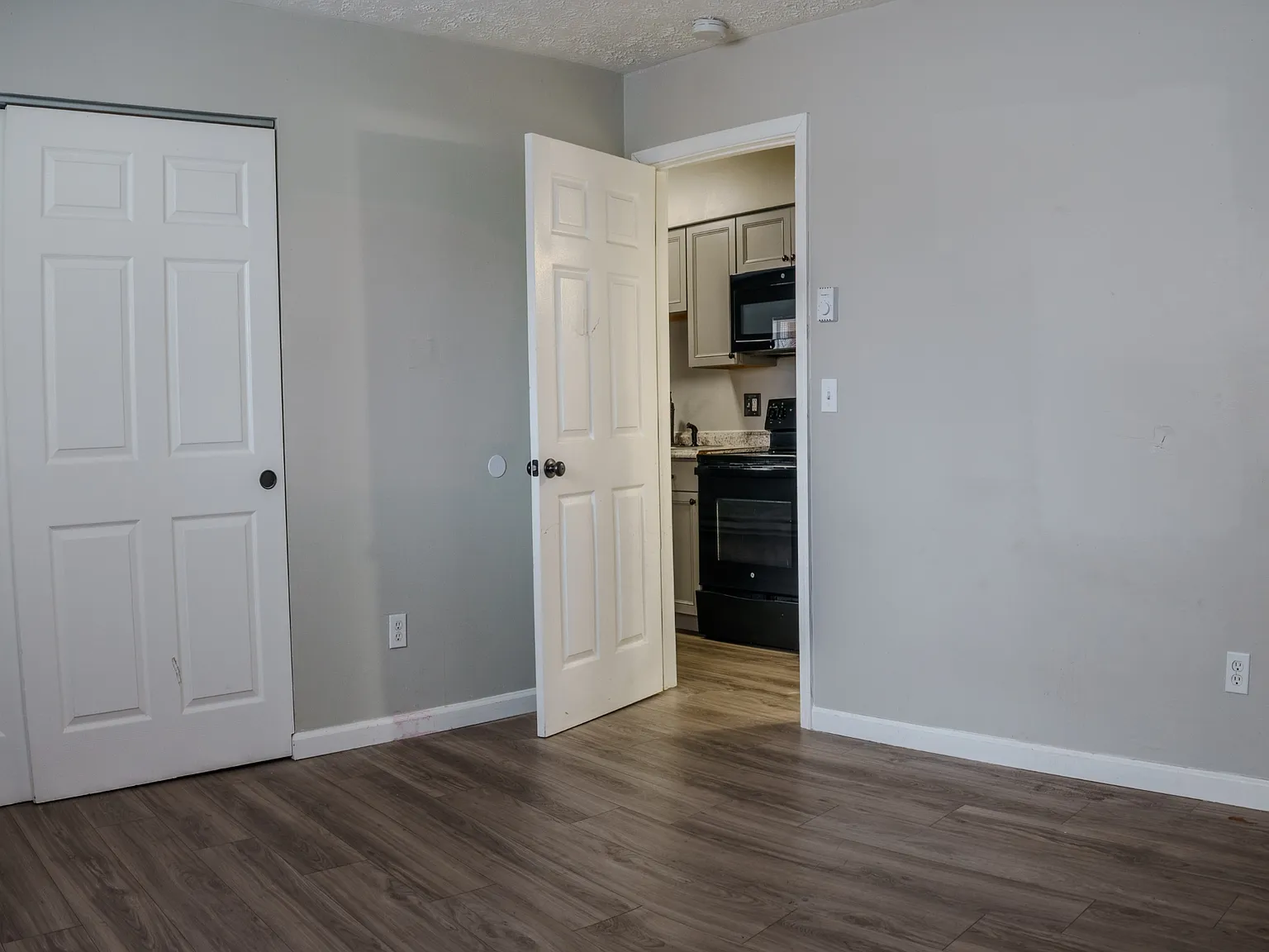 606 South College Avenue - 12 — Photo 4