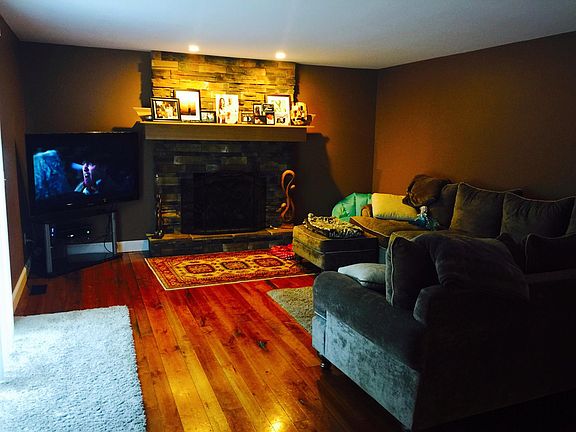 3rd image of 2903 Whispering Pines Dr