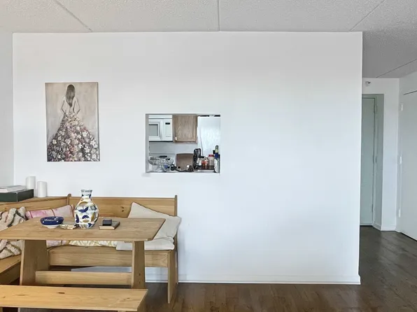 79-14 Rockaway Beach Boulevard image 12 of 15