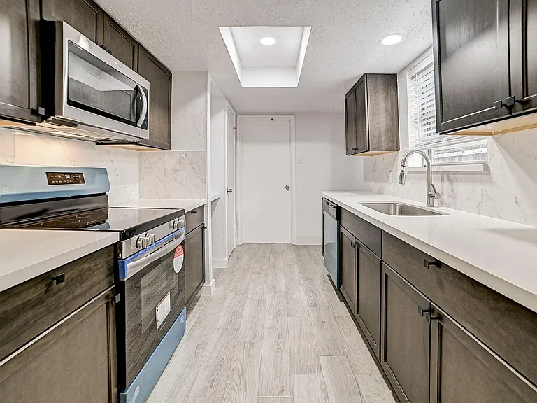 3918 Cypressdale Dr — Photo 20