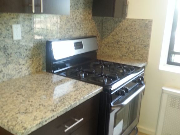 3rd image of 15042 75th Ave APT 1G