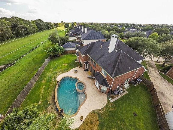 2nd image of 4622 Lake Bardwell Ct