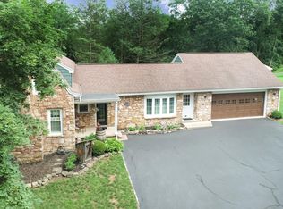 215 Baylor Rd, Watsontown, PA 17777
