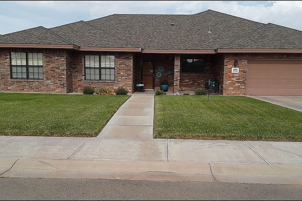 1st image of 1005 Saunders Dr