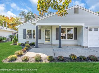8 Nautilus Dr, Brick, NJ 08723