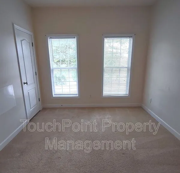 8606 Beaver Creek Dr — Photo 12