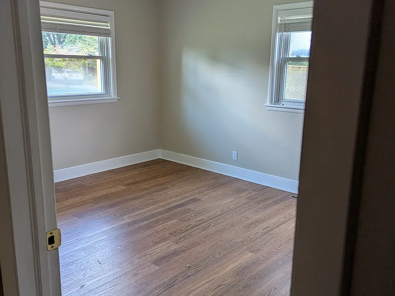 1701 Brentmoor Ln — Photo 10