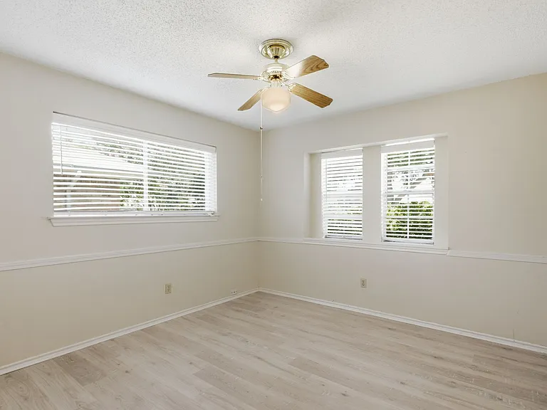7306 Ridgeview Dr — Photo 21