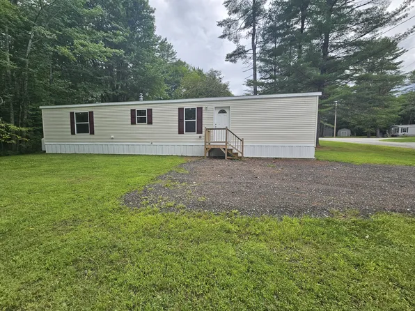 31 Pineland Drive, Winthrop, ME 04364