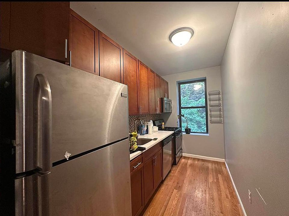 1st image of 64 Wadsworth Ter APT 1D