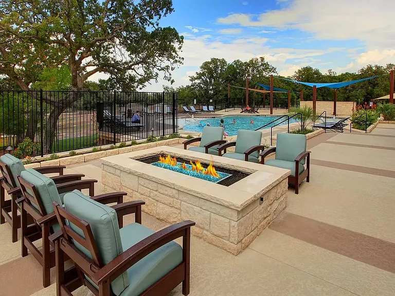 544 View Dr — Photo 36
