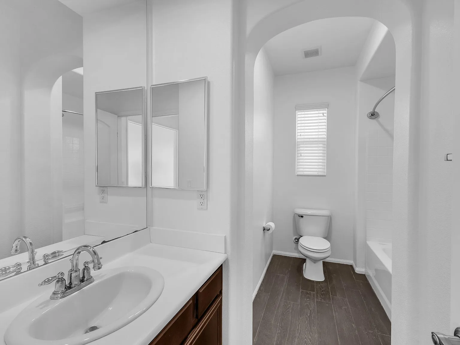 2 bed, 1602 sqft, $3,250 — Photo 4