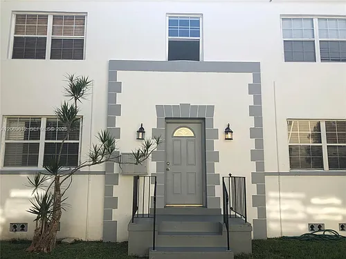 15 Sidonia Ave Photo 1
