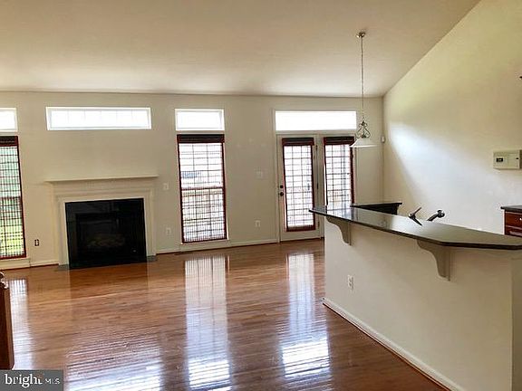 3rd image of 6214 Hawser Dr