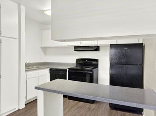 CENTREPOINTE, Colton, CA 92324