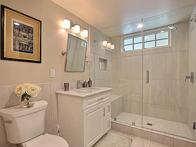 2120 Urmston Pl — Photo 18