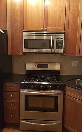 2nd image of 625.5 W Arlington Pl #2S