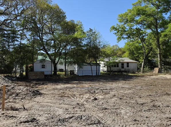 6313 Earl Street SW, Ocean Isle Beach, NC 28469