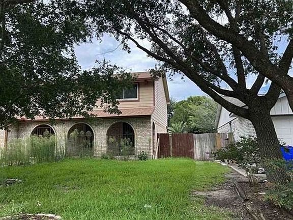 2nd image of 2002 Bentvine Dr