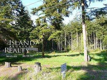 1st image of 4453 Woodland Cir