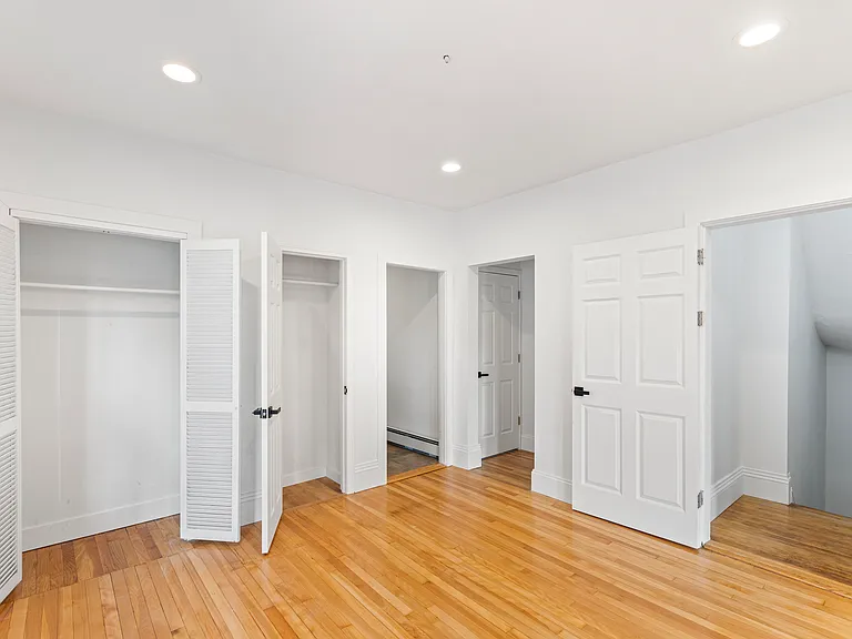 93 Pennsylvania Ave #1 — Photo 3