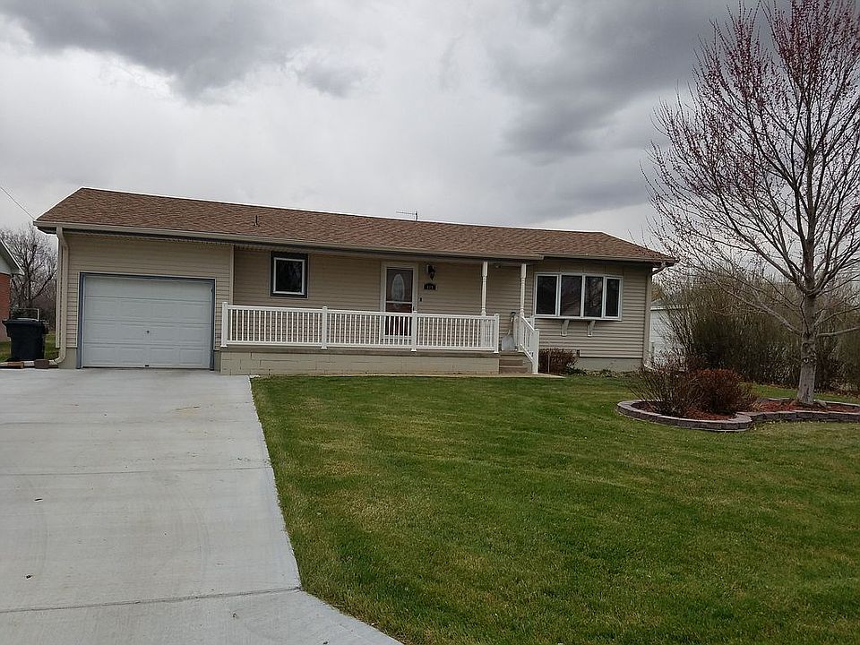 1st image of 410 19th Ave